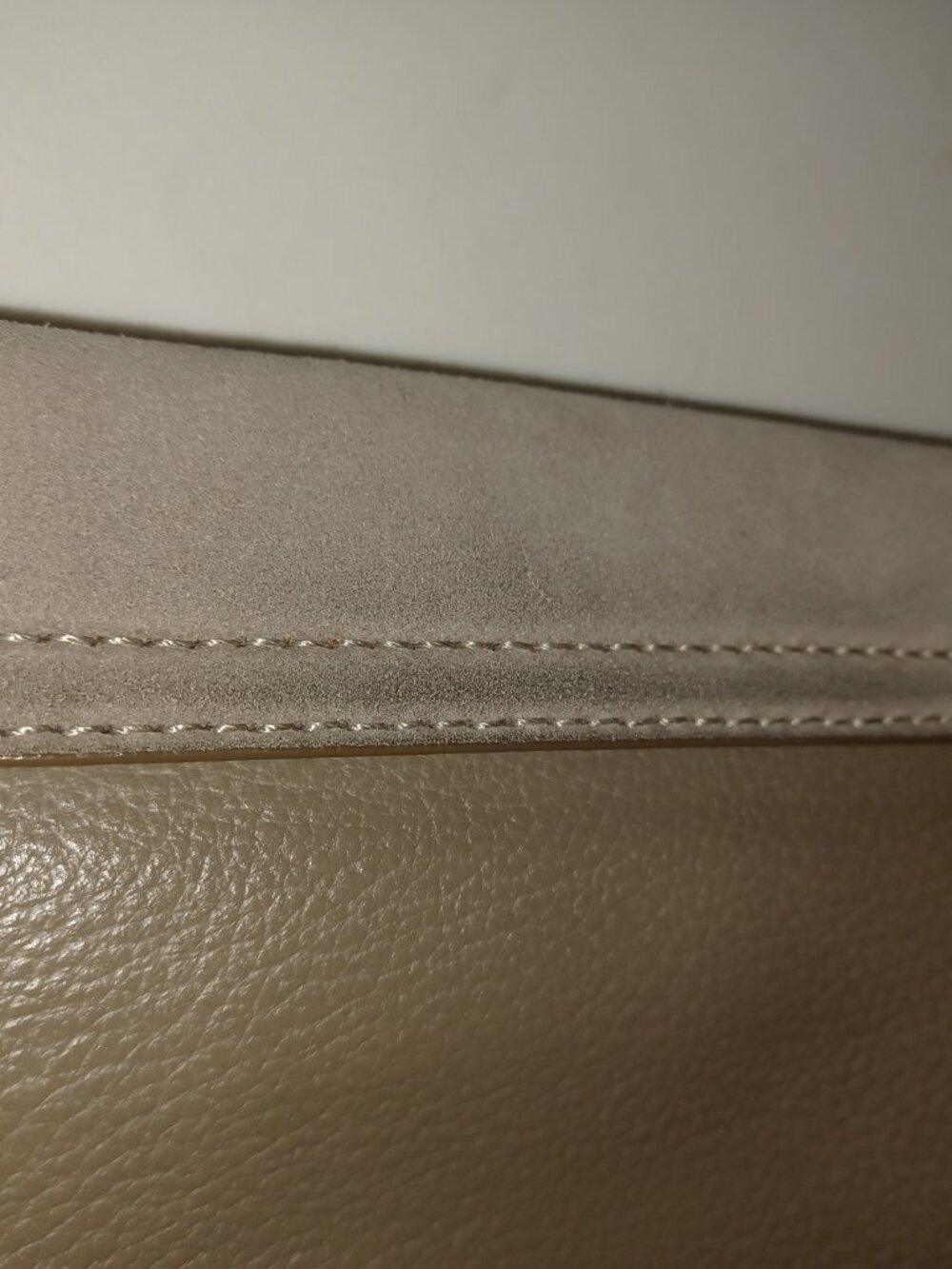 Banana Republic suede/leather shoulder bag - Picture 4 of 9